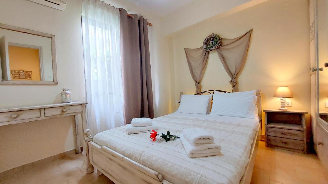 Lourantos Studios & Apartments Vathy  Exterior foto